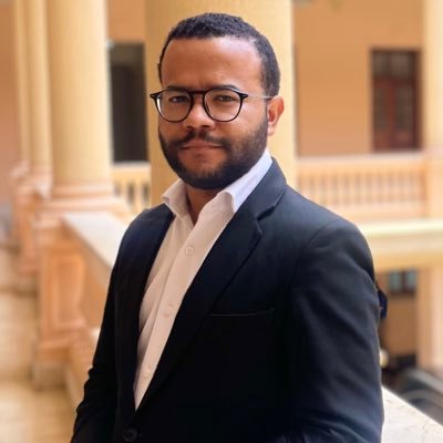 Abogado- Pontificia Universidad Católica Madre y Maestra. Máster en Gobernanza y Derechos Humanos, Univ. Autónoma de Madrid. Profesor UNPHU y PUCMM 🇩🇴🇪🇸
