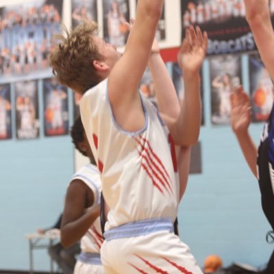 logen_arnold's profile picture. Parkersburg South ‘28 6’4 185lbs GPA-4.125 304-210-8925