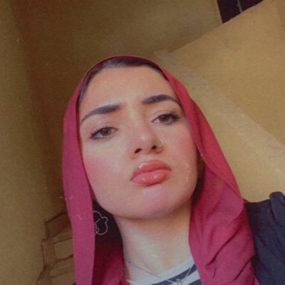 Yasmina55271719's profile picture. new acc