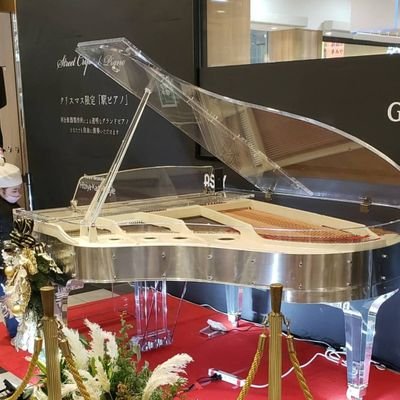 ピアノは2020年7月から独学開始🎵ジブリなどの癒し曲が好き✨地元のストリートピアノや練習を投稿。趣味で下手の横好き永遠の初心者😂🎹教室に通うか悩み中😅
🏔️や🌃など綺麗な風景が好き。
無言フォロー失礼します🎶
#ピアノ初心者
#ピアノ独学
#ストリートピアノ
#ピアノ練習
#ピアノ好きな人と繋がりたい