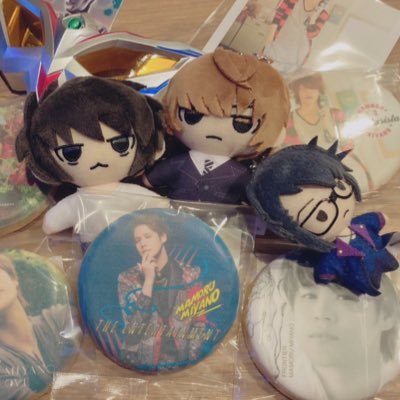 アニメとかゲームが好きな人、声優さん(この重要)好き、宮野真守BIGLOVE、音ゲー、Rニコニコ動画も好き 、コンビニのローソンキチガイ、あと 実況とコスやってたりする