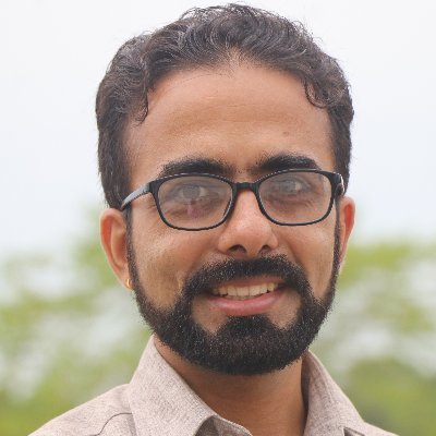 संसारको यथार्थ सत्य यही हो कि, पानीमा नुहाउनेहरु भन्दा पसिनामा नुहाउनेहरुले इतिहास बदल्छन् !
अक्षर खेती
Blood Group: O+ve
