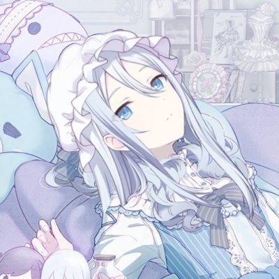 MephisHellBus's profile picture. Moth ☝️