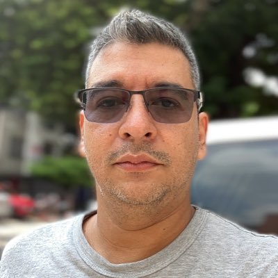 MSc. Electrónica, #DotNetDev, lector, crítico, pacifista, conciliador, profesor, Kung futeka, creo en una #ColombiaHumana, “mamerto”