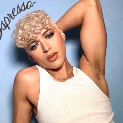 robsglamm's profile picture. Hair 💇🏻 & Makeup 💄 | follow me @robsglam on Instagram! | DM me for booking & availability | Social Events - Quinces - Weddings.