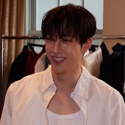 cremetanger1ne's profile picture. she/they/it || 20 ||
multi (sk1z ult) || 🔞