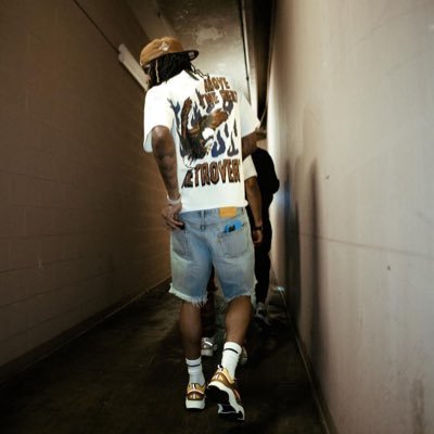 SwipeGeek's profile picture. 