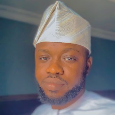 habeebilori07's profile picture. 🔴 Man Utd through and through | 🎧 Football pods on repeat | 🐐 Rooney fanboy | Opinions louder than Old Trafford on derby day