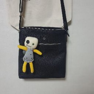 applee3317's profile picture. 