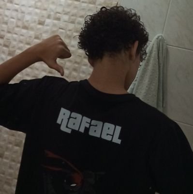 fael933's profile picture. 