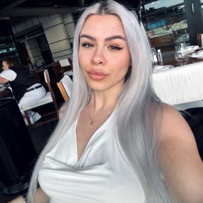 Poppy is poppying🌷… So fly I gave yall jet lag✈️ Buckle up 🤭