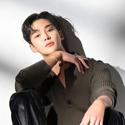 Rowoon (@ewsbidi) / X