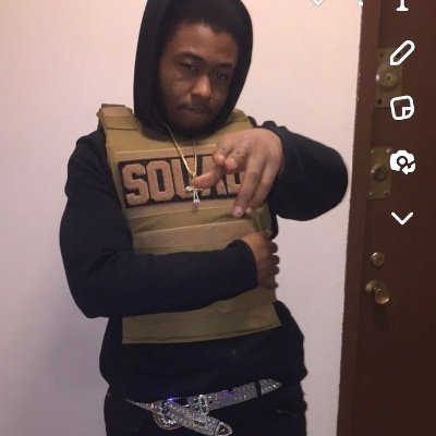 INVADERGIR666's profile picture. big 24