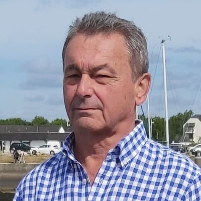 🇨🇵🇨🇵🇨🇵🏛✝️ Une France fière qui assume son histoire. Un(e) président(e) qui défende le pays et ses valeurs. Une droite unie et forte. Non aux wokisme.