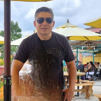 juank0701's profile picture. Uribista hasta los tuetanos.    #UribistaSigueUribista