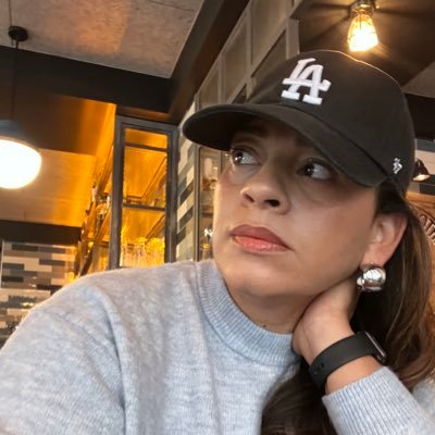 heylesliexo's profile picture. Free.