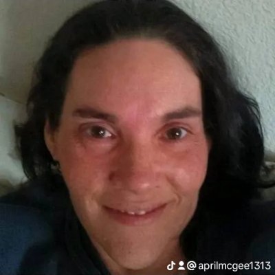 aprilmcgee09's profile picture. Give me a reason to believe relationship r worth it..