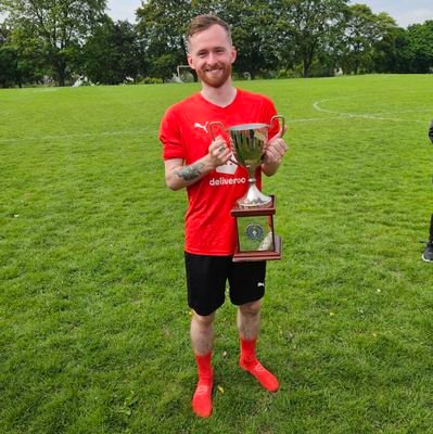 tooher03's profile picture. University of Greenwich Alumni 🎓Primary School Teacher ⭐️ New Gen & GBCFC #3 ⚽️