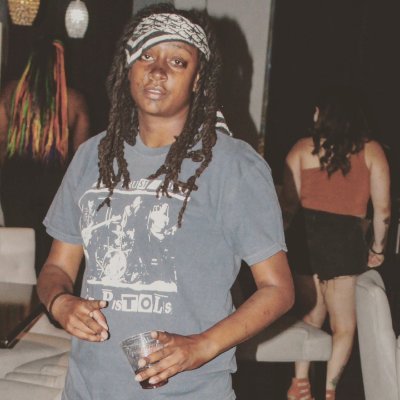 ✌🏾I love hip hop, art, and style.
I AM THE CULTURE.
House of Vegas Pride VP
Real Estate Agent NV- lic. # S.0189571
- Shooter 📸.