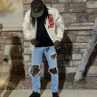 vaselegs's profile picture. 