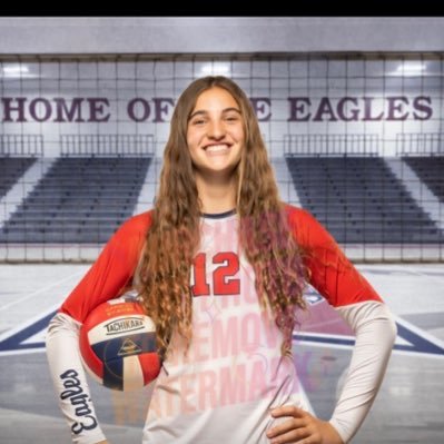 Class of 25, right side or outside, approach jump is 9’7 and block jump is 9’4. I love playing volleyball and spending time with my family!