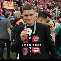 Richi (@poolsimba) Twitter profile photo