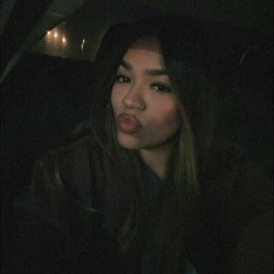 itsleahnotlia's profile picture. your mom