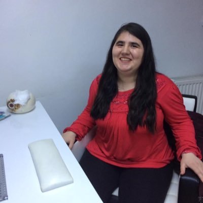 ♌ Hacettepe Üniversitesi Türk Halkbilimi🎓 hayvansever🐾 çay-kahve delisi☕️ Türkçe Pop âşığı🎧 dizi-film ve kitap tutkunu📺🎬📚 Atatürk ve Cumhuriyet'e bağlı🦉