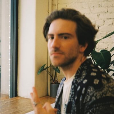 30 | making @cookedapp programmer, musician (DJ Replyguy), photographer, socialist. #GuardsBall (they/he) alt: @italianyunglean