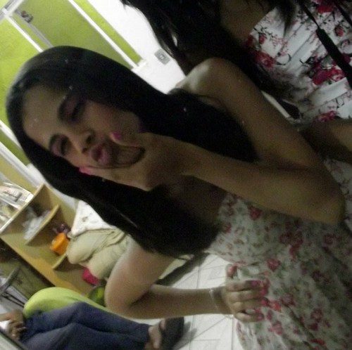 eu sou muito feiiAa aiaiaiaiaii
dentuça ñ quero mais usa aparelho ñ aii que saco caraii