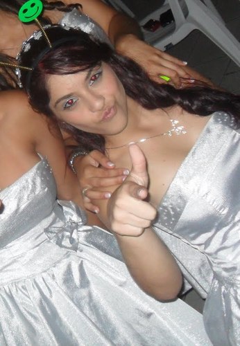 meu nome e´karol tenho 15 anos, torço paraa o melhor time e´logico CORINTHIANS
gostou de mim adc ae no orkut http://t.co/M5d6YYqzIU