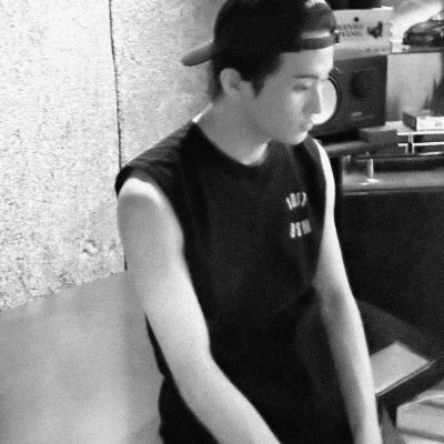 Mark Lee, and I came to reign.