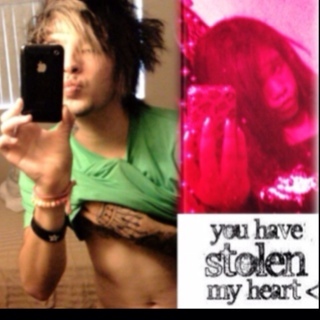 Chrissymybarbie's profile picture. Imma PINK DOLLIE!
Taken/straight/4'11/awesome/screamo/
Hardcore/loves to text so hmu!
DDC,BC,ETF,BVB,BOTDF,Breathe cali
#DDC #BroKenCYDE #BVB❤
#richgirl 
ZELDA!