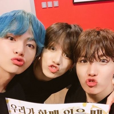 Day_Ot7's profile picture. ° 💜Only Army ✨🐰🦋 La vida no se trata de ser perfecto; se trata de cumplir tus sueños✨ * 
✨.*  .*   *.*.✨  * ..*.✨ °