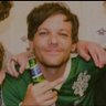 EvelynMilene19's profile picture. sim eu sou ot5 com uma obsessão um pouco maior pelo Louis não me julgue