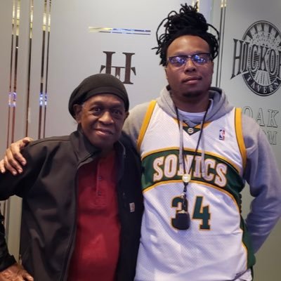 Black_Freeman's profile picture. Anointed Kindred Shaman, Black American🇺🇸 , Southern Gent, Coach, Smark, Tech Bro, Father, Son, & wholly Spirit. #TMC #PTTGK