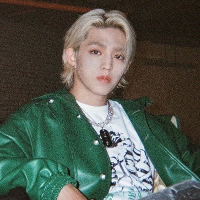 animanga nerd who also likes kpop ? loser combo !