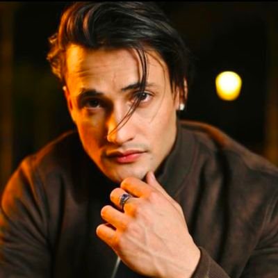 Official Fan Page 👉🏿 @TeamAsimRiazTM
Follow Keep Supporting Actor :- @imrealasim In #KhatroKeKhiladi
#AsimRiaz #AsimSquad