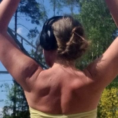 Om du tror att du kan, eller inte kan, så brukar du få rätt. Ganska mycket och inget alls- lite vardagsbetraktelser och allmänt gnäll. Yngre än jag känner mig.
