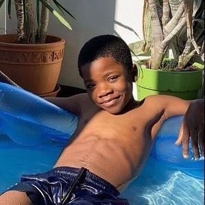 BamsTshibanda's profile picture. activiste, entrepreneur, croyant et  chercheur, obsédé du stoïcisme