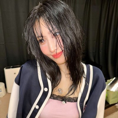 zhang_yunyang08's profile picture. 「山川壯麗，物產豐隆。炎黃世胄，東亞稱雄。」🕊