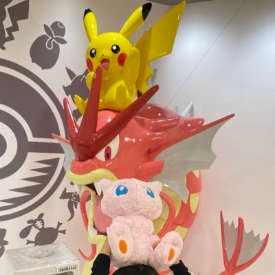ポケモンについて7割、子どもについて2割、その他謎めいた事を1割呟いています。ポケモンのイロチを求めて三千里。ポケモンGOチーム青。宜しくお願いします!