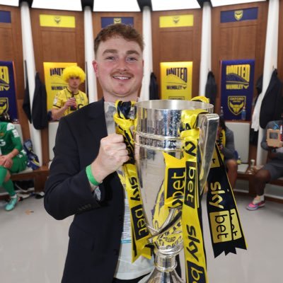 Academy and Women’s Communications Executive @BrentfordFC - Formerly Social Media Manager @OUFCOfficial. Football Shirt Collector. Views my own