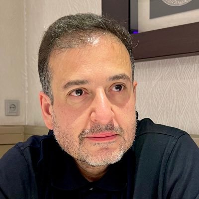 Paymanfarsi's profile picture. Orthopaedic Spine Surgeon MD AFSA