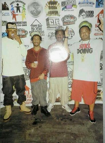 Mann_Got_Dinero's profile picture. Fell in love with money in 87, now I can't shake dis hoe... O well money to be made and we gne make it............