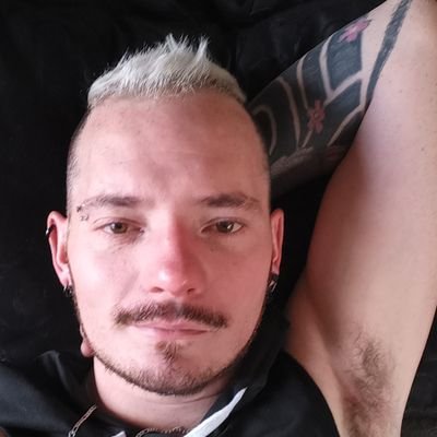 just your average gay south african ,enjoying life , your welcome to dm me
https://t.co/EutPw05udM