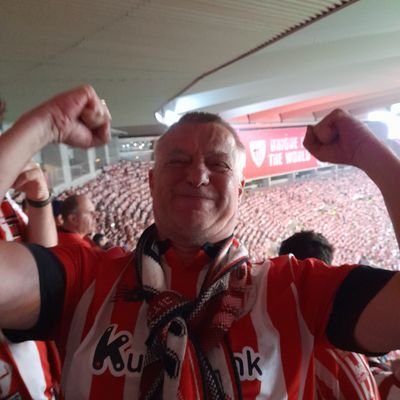 oscarlezameta65's profile picture. Bilbaino (con diptongo) inflitrado en Andalucía