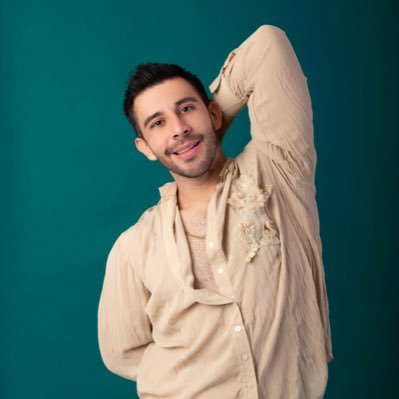 Conductor Tv, Locutor Radio, Bailarín, CEO Making Center -Perfectamente; Imperfecto