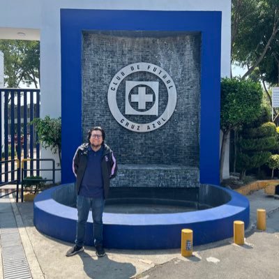 Ingenierio Biomédico, Cruz Azul. 💙🚂 “El autoestima hasta el cielo y el perreo hasta el suelo”