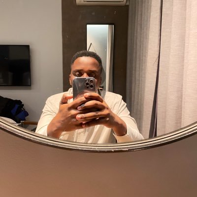 skhumoyana's profile picture. Christian||✌Lefty.  ||software developer|| Ind & Man Engineer.